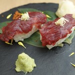 2 pieces of horse sashimi lean meat Sushi