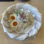 泡系しおとんこつラーメン べらしお 総本店 - 