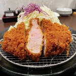 とんかつ 和栗 - 【上ロース定食】(¥1700)+【きざみわさび】(¥100)