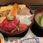 栄寿司 - ランチチラシ丼 1000円