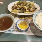 大昇楼 - レバー炒め定食