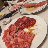 馬車道 de 焼肉 DOURAKU CORRIDA 北仲ブリック＆ホワイト店 - 