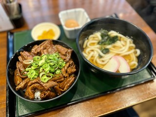 Dote Kushikatsu Tade - どて丼セット（ご飯並盛）880円