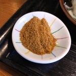 Kadoman - 辛味肉せいろの味変魚粉