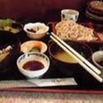 ちらし寿司とおそばセット735円