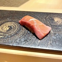 和 のぎ - ⑬中トロ（三宅島産）