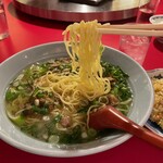 南海飯店 - ネギラーメンの麺