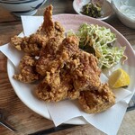 ひでさん - やはり唐揚げも食べとかないと