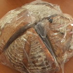 畑のコウボパン タロー屋 - 4種類のカンパーニュ