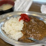 丸青食堂 - カレー ¥500 味噌汁¥50