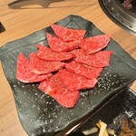 精肉卸問屋直営焼肉店 牛次郎 - 