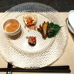Restaurant 由 - 