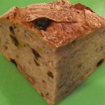 畑のコウボパン タロー屋 - レモン酵母のノア・レザン