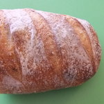 畑のコウボパン タロー屋 - かりん酵母としょうがのコンフィ、デーツ・ノア