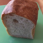 畑のコウボパン タロー屋 - すりつぶしいちご酵母の食パン