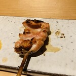 焼鳥 ひら野 - 胸と手羽の間のお肉