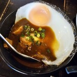 煮干結社 - ミニカレー＋目玉焼き　200＋100円