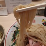 つけめん金龍 - 中細ストレート麺