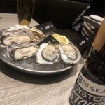 8TH SEA OYSTER Bar - 