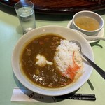 新世界菜館 - 結構、お皿が大きいです。