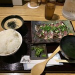 九州 熱中屋 - 藁焼きかつおとサバみそとろろ定食