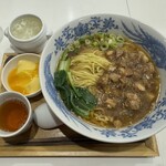 茶藝館 ジャスミン - 台湾ルーロー麺(大盛)❗️