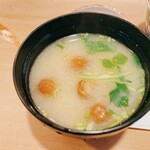 Yakko Zushi - なめこ汁