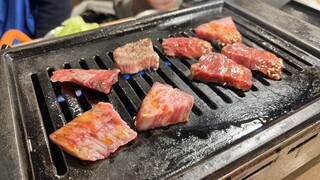 Yakiniku Sutorongu - 