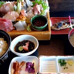 浜ゆう - 特上刺身定食(3,450円)　ウニやサザエもあるし、凄いボリューム