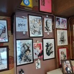 中華料理 八幡 - アートフルな店内