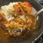 とんかつ 酒菜 くら - カレーは、辛口。かなり本格的(o^^o)