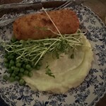 Dacha Restaurant & Bar - 