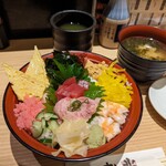 Tsukiji Sushichou - 彩り丼