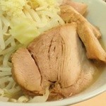 自家製ラーメン大者 - ラーメン(麺少な目、野菜少な目、ニンニク)