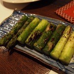 らんたん亭 - アスパラの塩焼きです