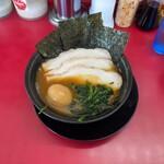 家系ラーメン 王道家 - "チャーシューメン(3枚)"1,000円♪