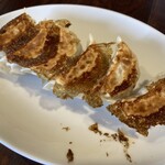 餃子と麺 いせのじょう 栗沢店 - 焼餃子390円