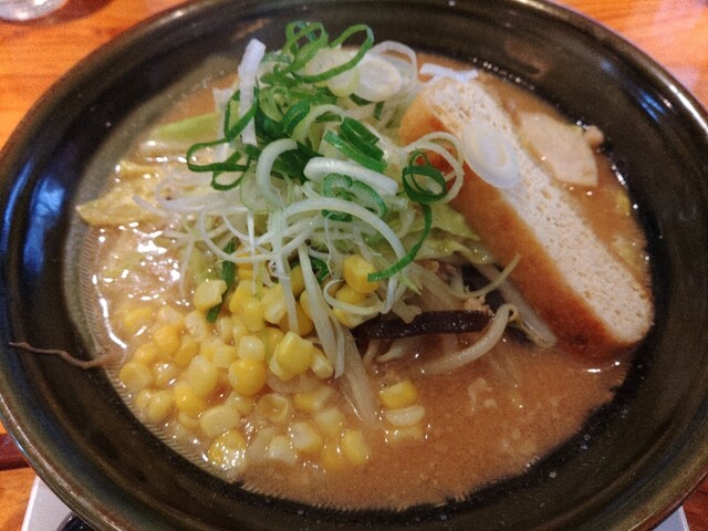 越後秘蔵麺 無尽蔵 寒河江家 &ndash; 本格ラーメンと季節限定メニューで山形の味を堪能