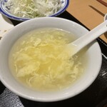 Gyouza Ichiba - スープは何種類かある様子