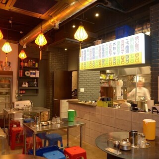 最大40名様までOK！本場の台湾屋台をイメージした店内