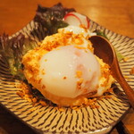 焼鶏だんな - 鳥の巣ポテトサラダ 温卵のせ