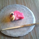 誕生日祝のめで鯛
          手作り上生菓子
          