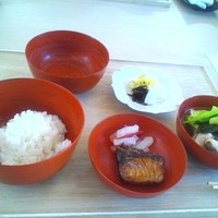 八雲茶寮 - 茶懐石なので、茶の湯をたしなんでないと、理解不能かもね