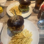 TOKYO BURGER CAFE&BAR - 