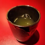 Wagyuu To Tan Yakiniku Tomi - デザートはほっこり温かい緑茶と共に。