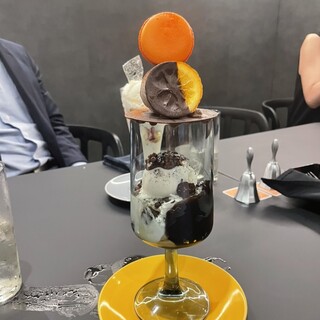 SIX COFFEE & CHOCOLATE_1