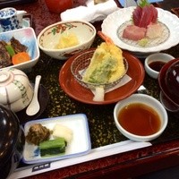 稚加榮 本店 - これが噂の豪華ランチです！