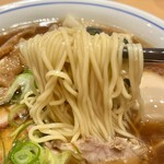 らぁ麺 すぎ本 - スープとベストマッチ