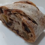 ラトリエ ドゥ プレジール - エディブルローズと4種のフルーツ入りスペシャルローズ