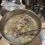 冷麺館 谷町店 - テールスープ